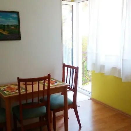 Komunela Apartamento Umag
