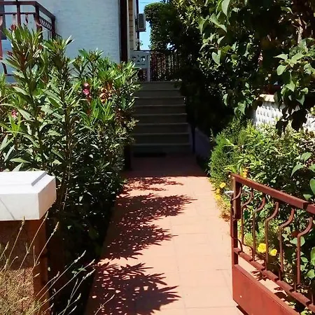 Apartment Komunela *