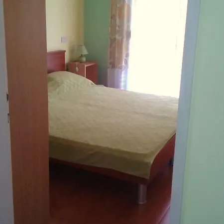 Apartment Komunela